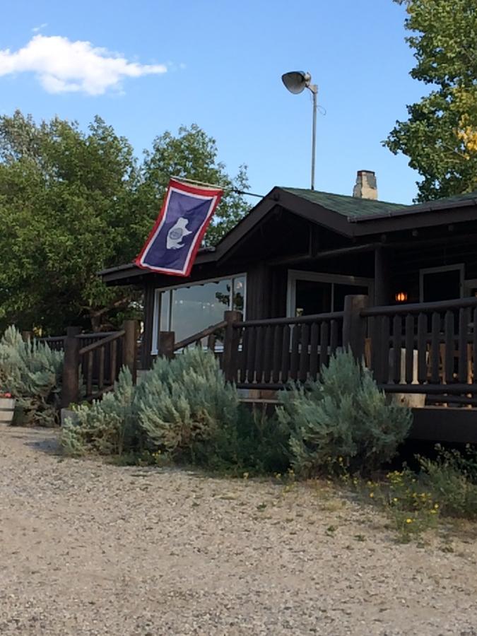 Trail Shop Inn Wapiti Extérieur photo